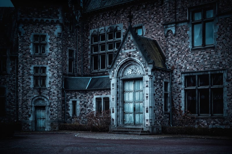 Enchanted Castle of Eldoria